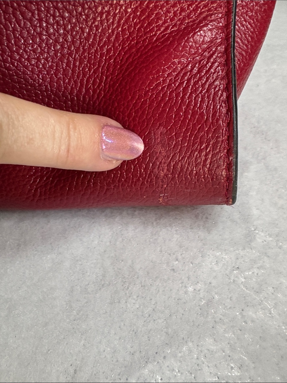 Rich Red Pebbled Leather Structured Tote Bag with Gold Hardware (v) - Picture 6 of 11